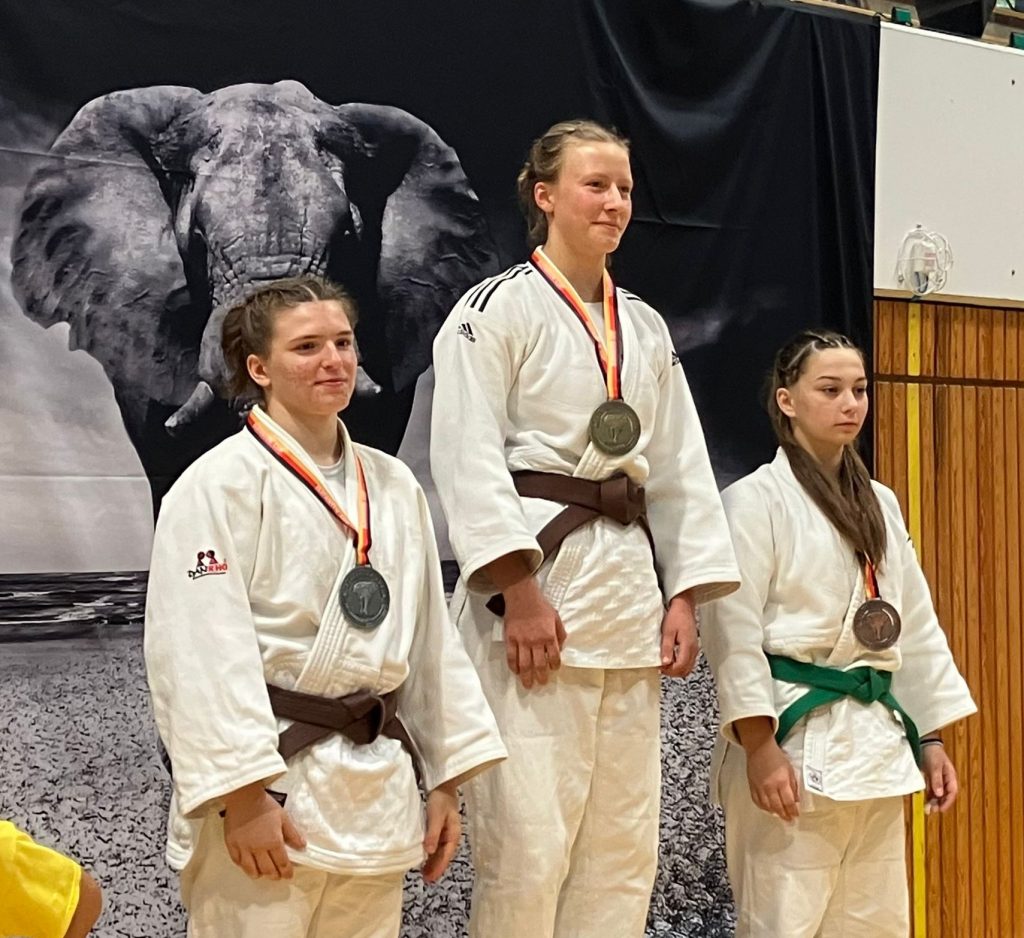 Goldmedaille beim Elefanten Cup